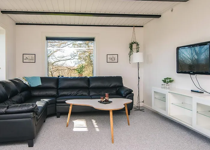 5 Person In * Snedsted